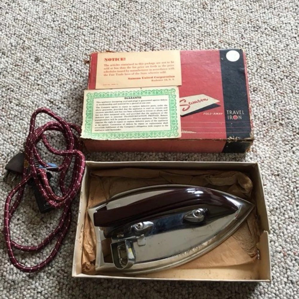 Samson Fold Away Travel Iron